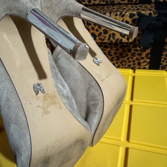 Victoria's Secret Tan and Silver Mules Sleek Suede Design - Picture 4 of 7